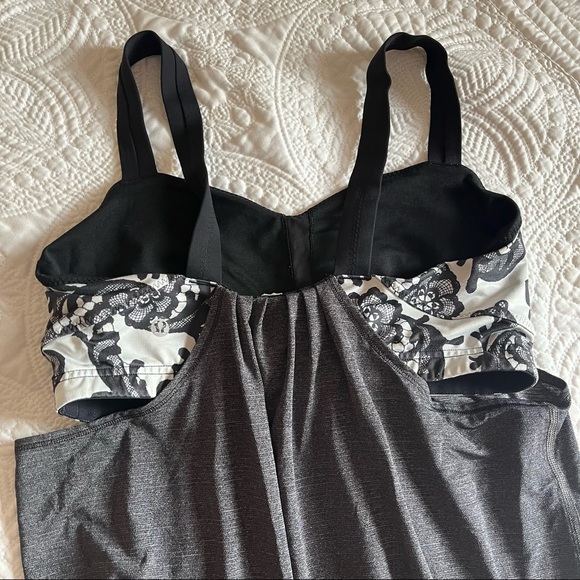 LULULEMON Back On Track Tank Top Workout Black Cream Floral Lace Size 6 - Picture 3 of 12